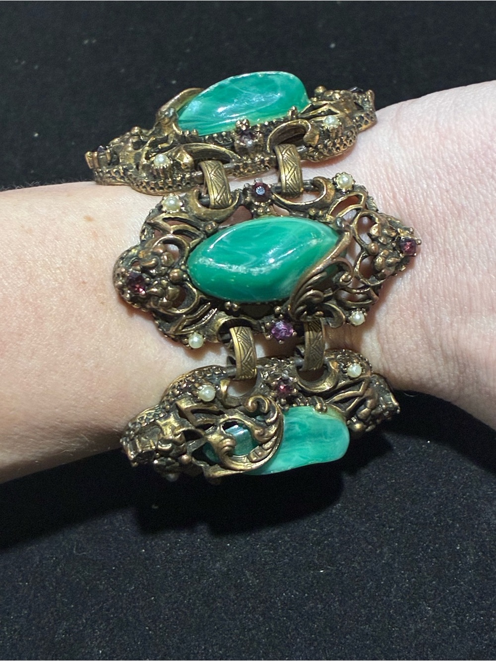 Vintage Mid Century Green Thermoset Panel Bracelet